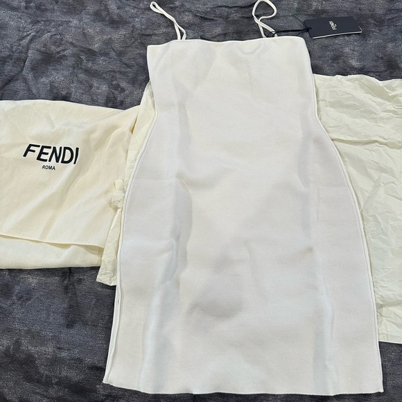 Fendi knit reversible dress. Size 38. - Picture 2 of 4